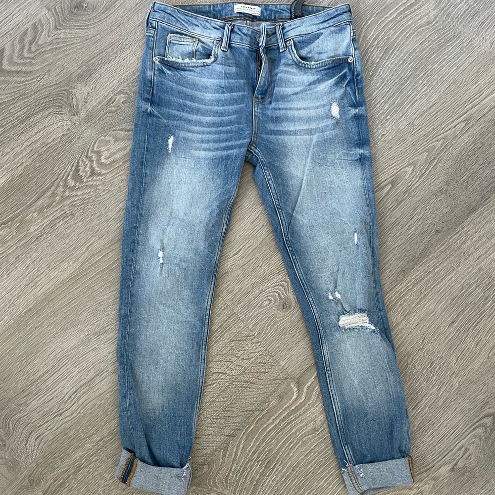 Zara Women Premium Cropped Jeans